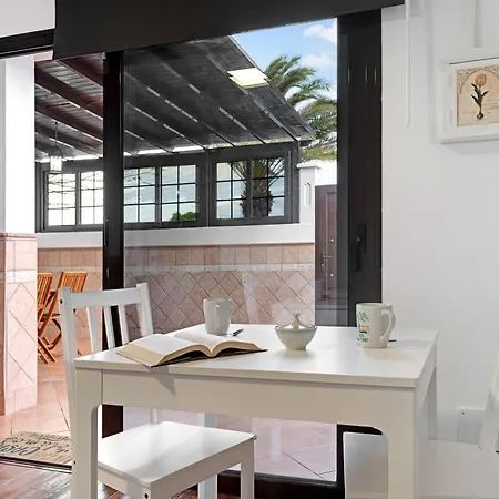 Appartement White Sun Playa Honda (Lanzarote)