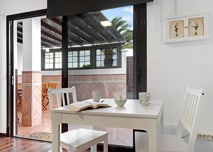 White Sun Apartment